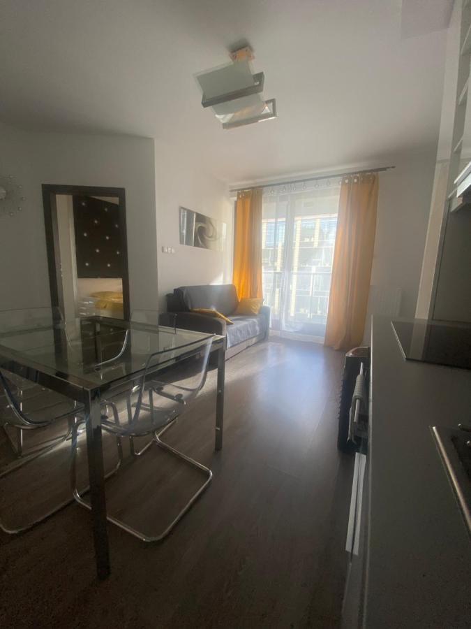 Grzybowska Residence Inter-Apartments Варшава Экстерьер фото