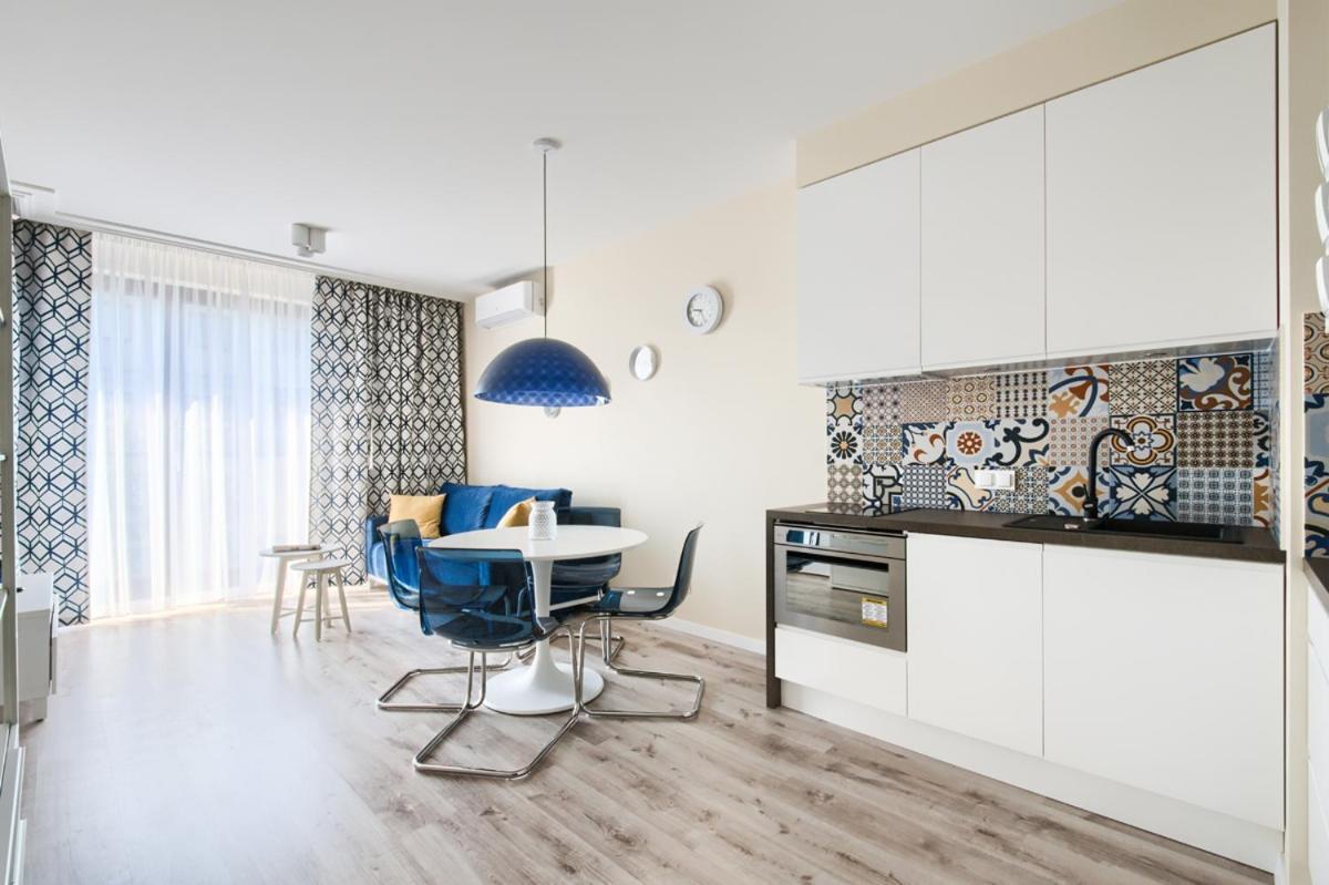 Grzybowska Residence Inter-Apartments Варшава Экстерьер фото